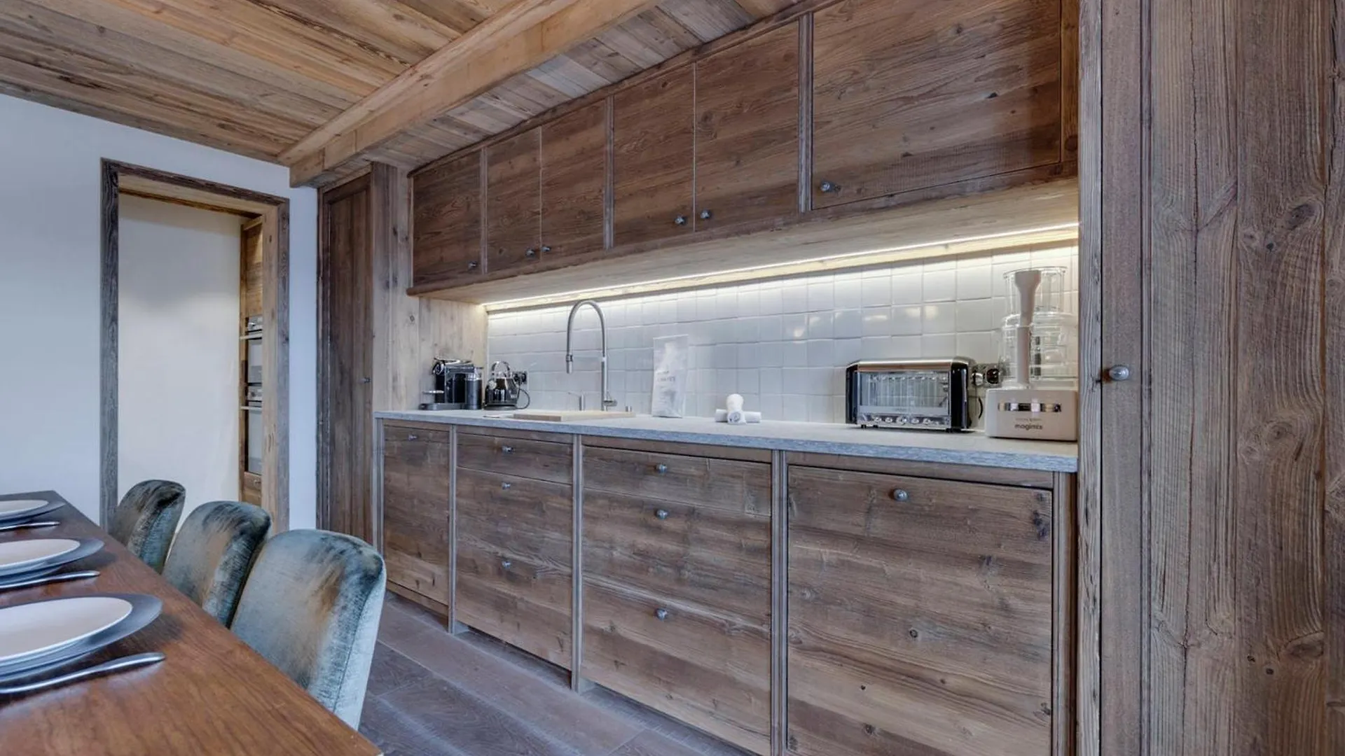Appartement Moderne Avec Balcon, Proche Des Pistes, Parking Et Wifi - Fr-1-690-15 La Rosiere  Apartment